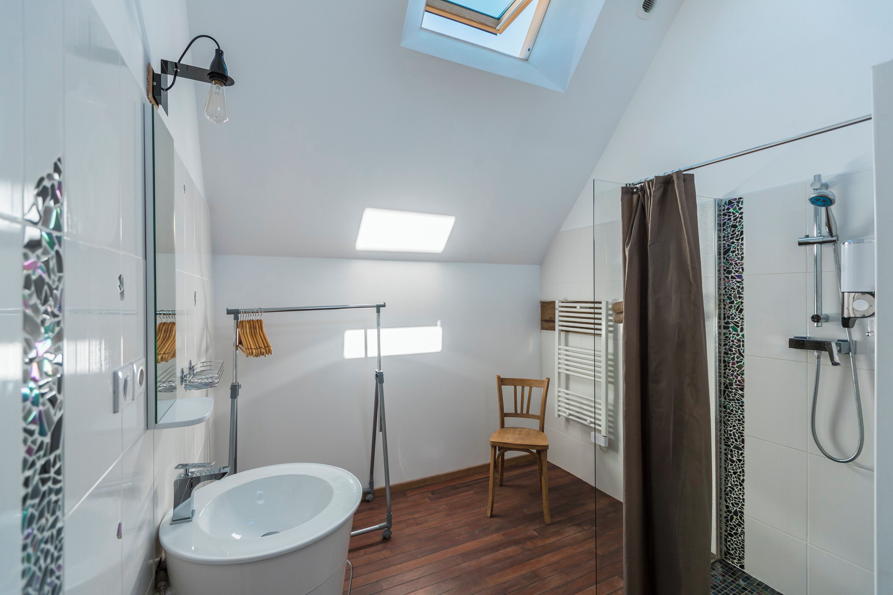 Deluxe Apartment, Patio, Garden View | Bathroom | Slippers