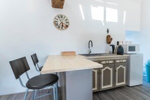 Private kitchen - les colombes de la baie (Aucey-la-Plaine)