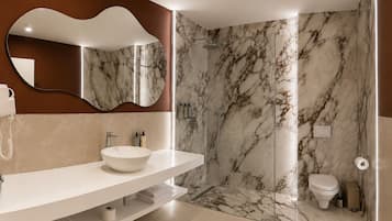 Classic Double Room, City View | Bathroom