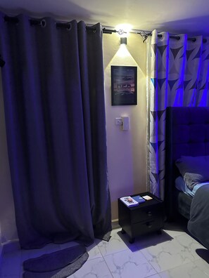 Iron/ironing board, WiFi, bed sheets - Explore Nairobi with Ease | Gym, JKIA, Malls & National Park Nearby (Nairobi)