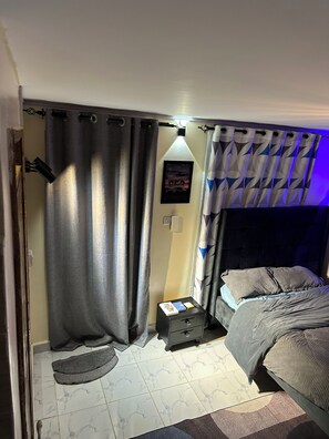 Iron/ironing board, WiFi, bed sheets - Explore Nairobi with Ease | Gym, JKIA, Malls & National Park Nearby (Nairobi)