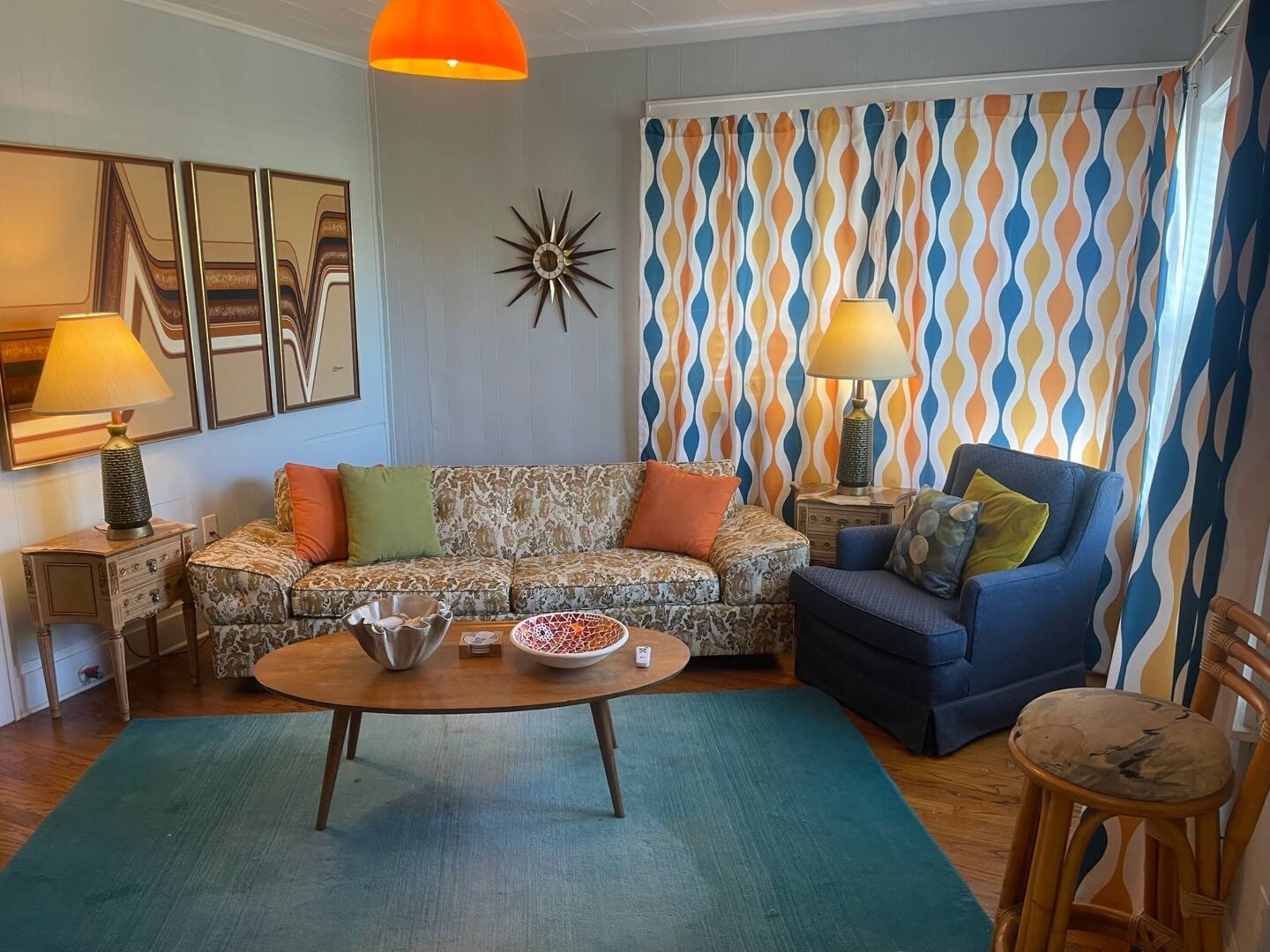 Exclusive Condo, 1 Bedroom, Kitchen | Living room | 55-inch TV with digital channels