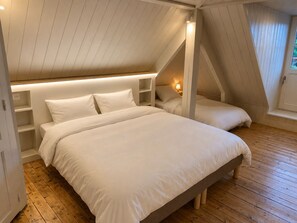 Bügeleisen/Bügelbrett, Bettwäsche