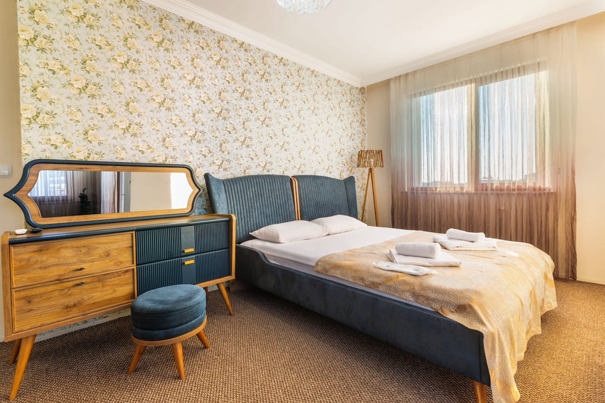 Desk, iron/ironing board (on request), WiFi (free)