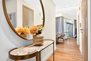 Interior - Stunning 2 BDs in the heart of Downtown, 360 views (Dubai)