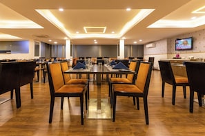 Dining - Clubhouse Nami Residency Riverfront (Ahmedabad)