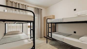 Basic Shared Dormitory, Mixed Dorm, Non Smoking