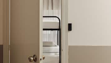 Basic Shared Dormitory, Mixed Dorm, Non Smoking