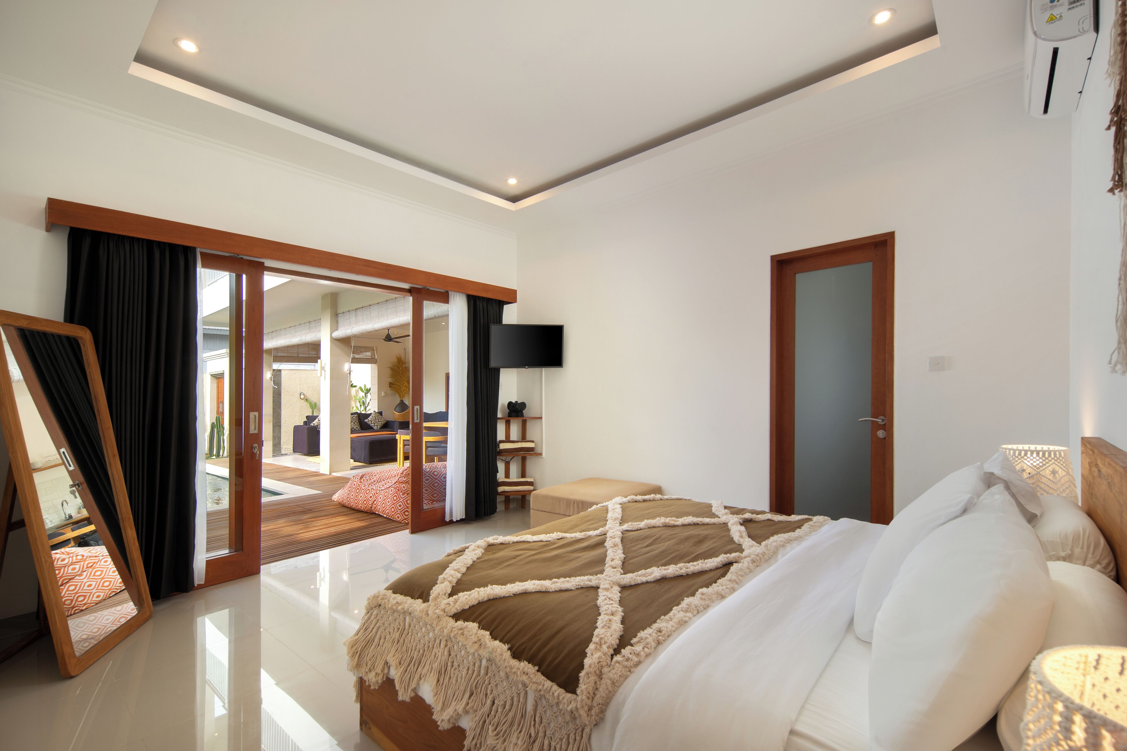 Vila, vista para a piscina | Vista do quarto