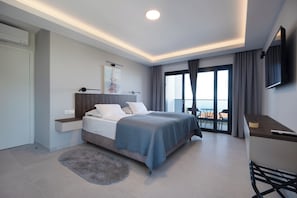 3 bedrooms, in-room safe, iron/ironing board, travel crib - Villa LUX 55 Tucepi (Tučepi)