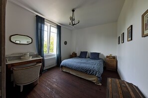 4 bedrooms, iron/ironing board, WiFi, bed sheets - Art Deco mansion 10 minutes from the sea (Le Tréport or Mers-les-Bains) (Beauchamps)