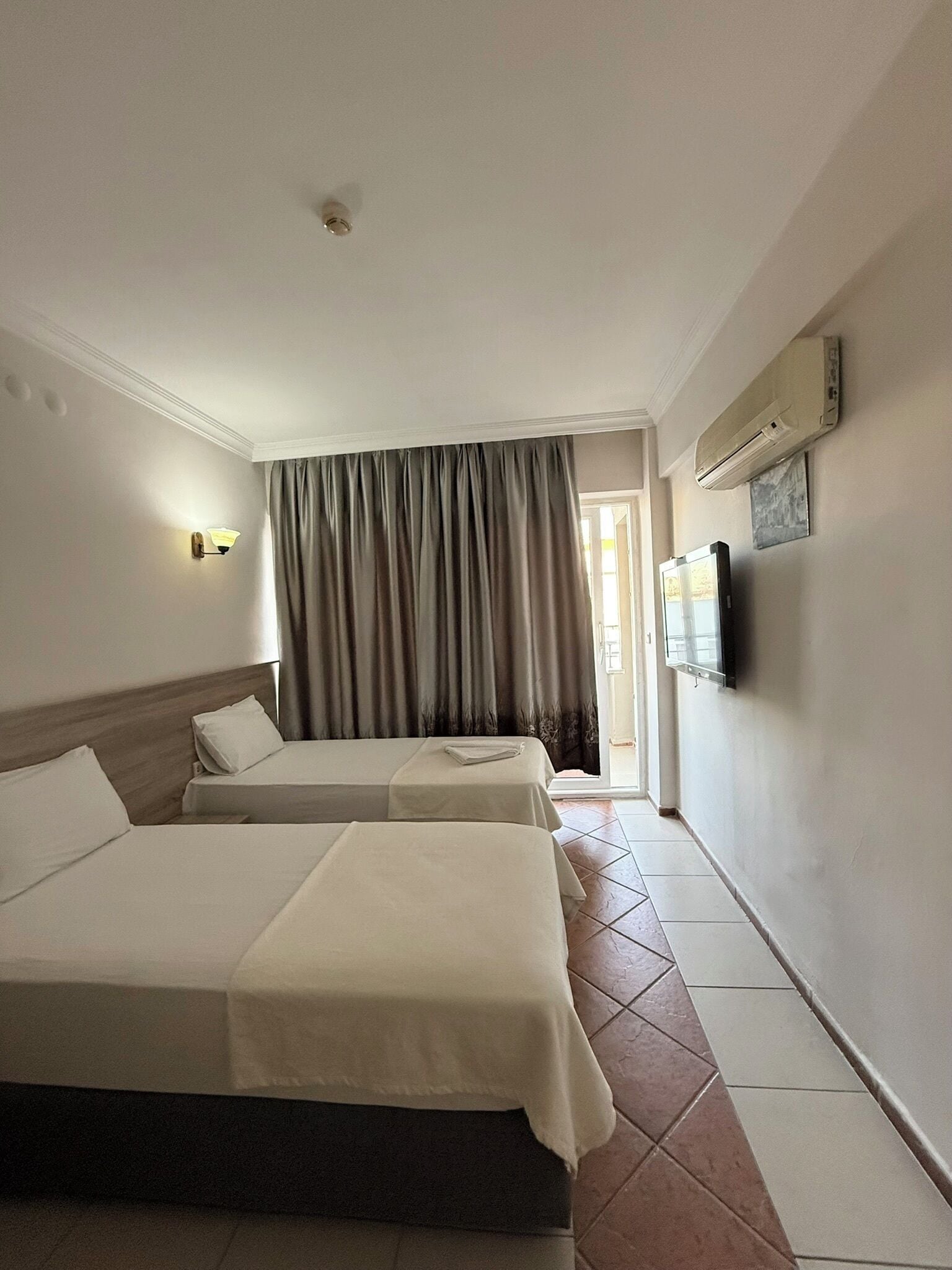 Basic-Zweibettzimmer, Balkon