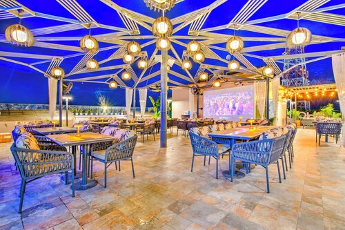 Clubhouse Hotel Ayodhya