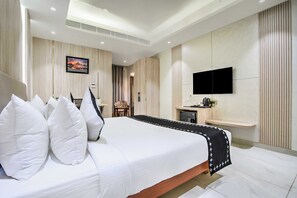 Desk, free WiFi, bed sheets - Clubhouse Hotel Ayodhya (AYODHYA)