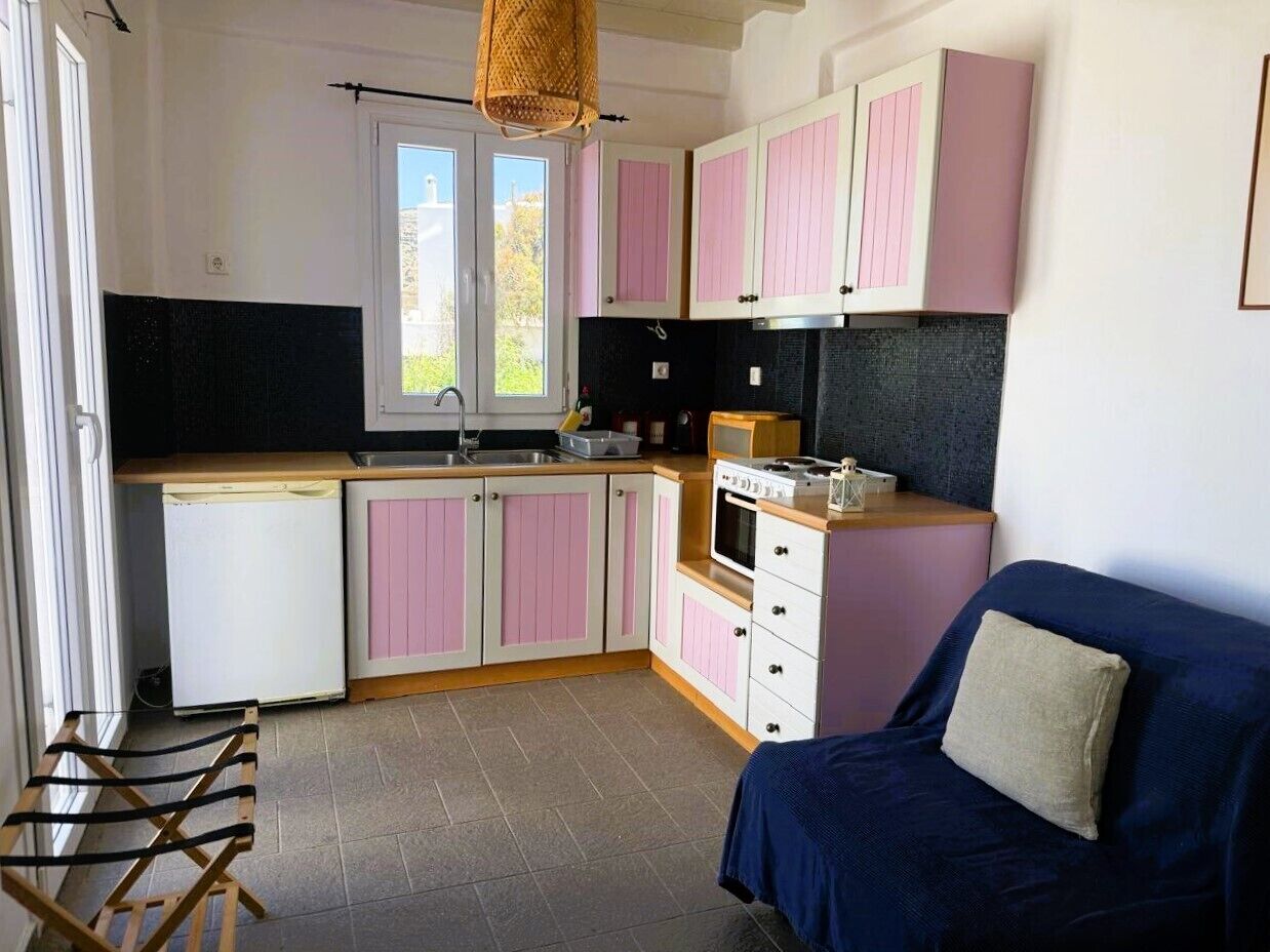 Kamer, 1 twee- of 2 eenpersoonsbedden, uitzicht op zee | Privékeuken | Een espressoapparaat