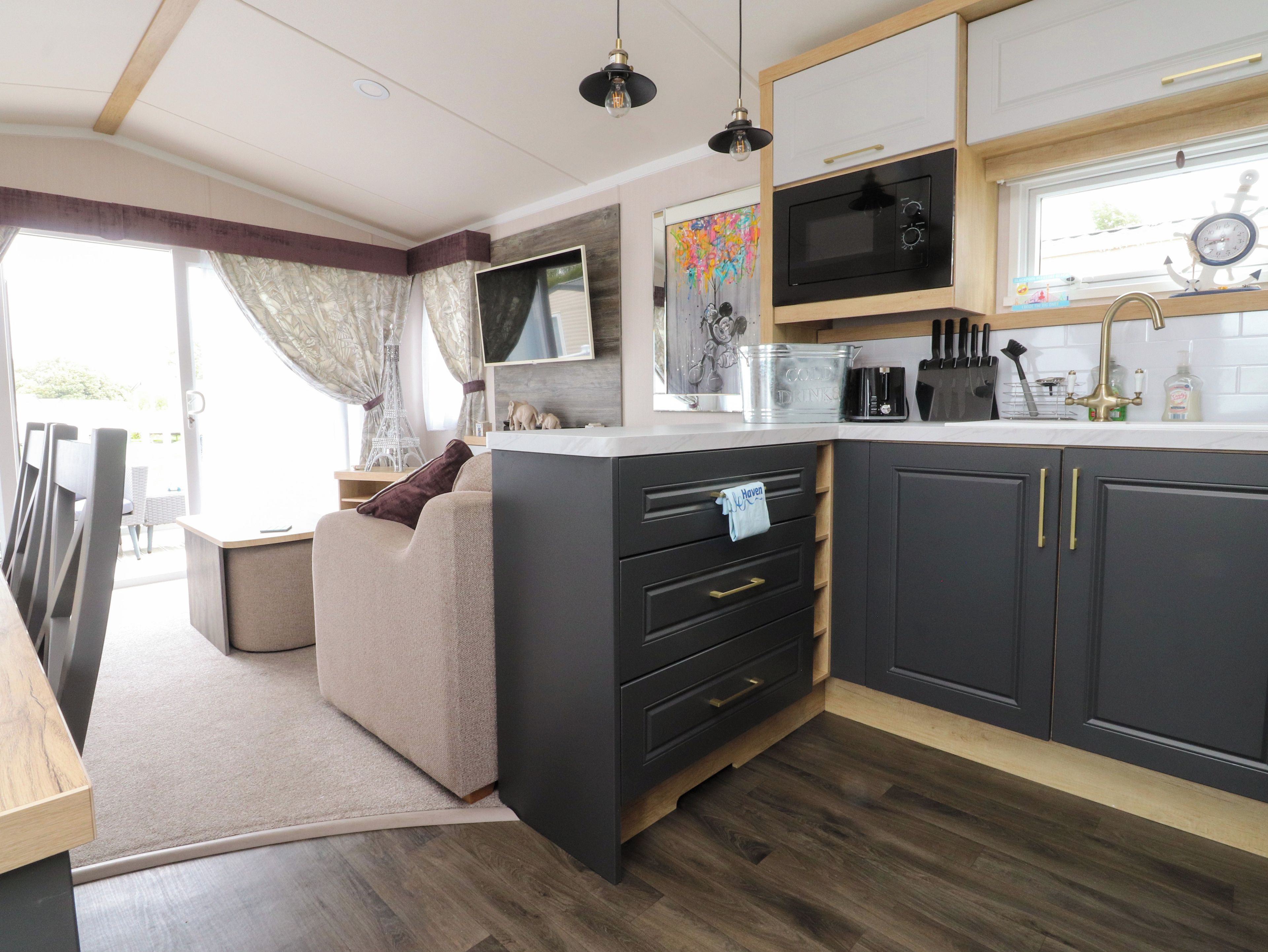 Cottage | Living area