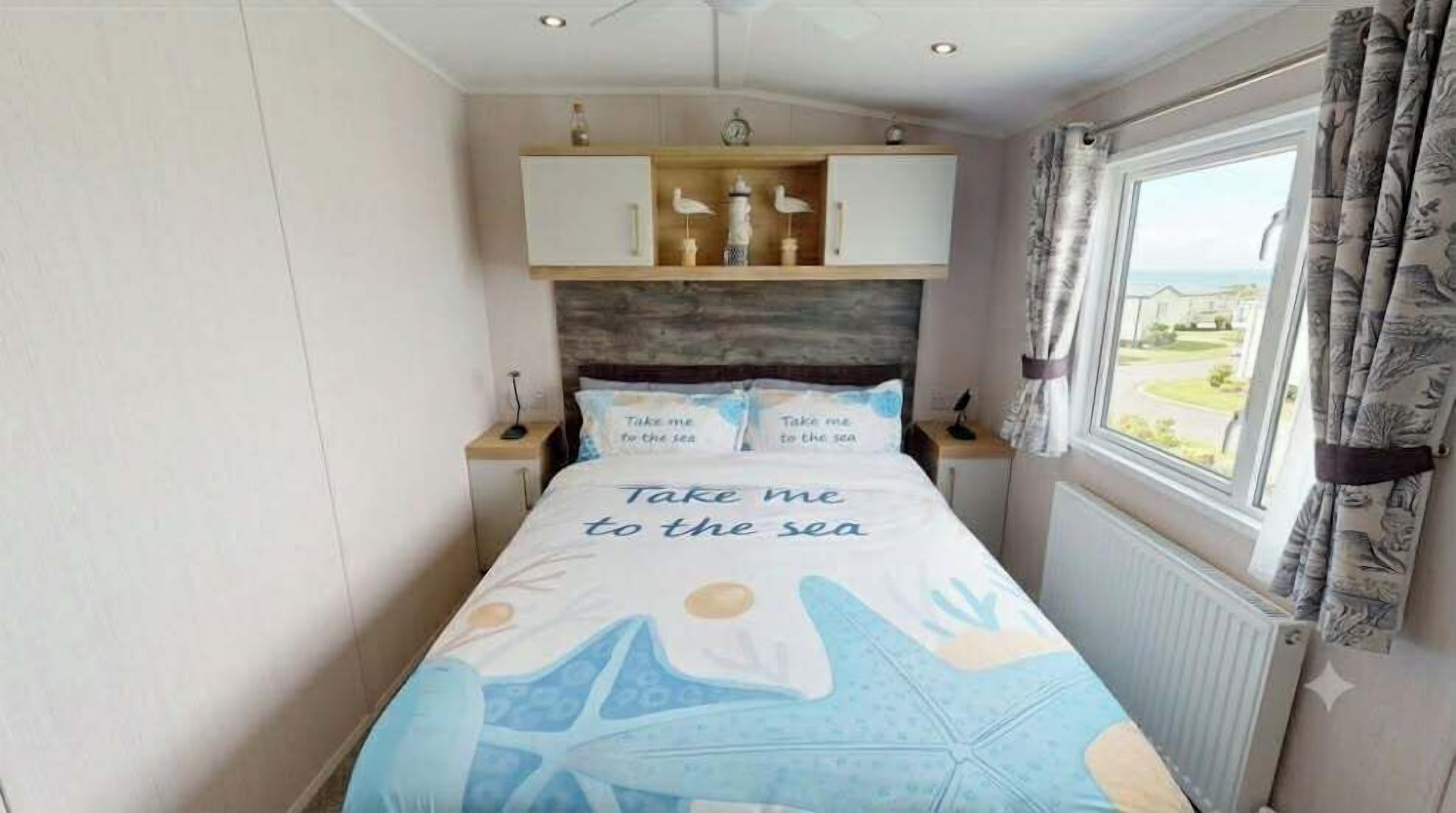 3 chambres, accès au Wi-Fi (inclus), décor unique, ameublement unique