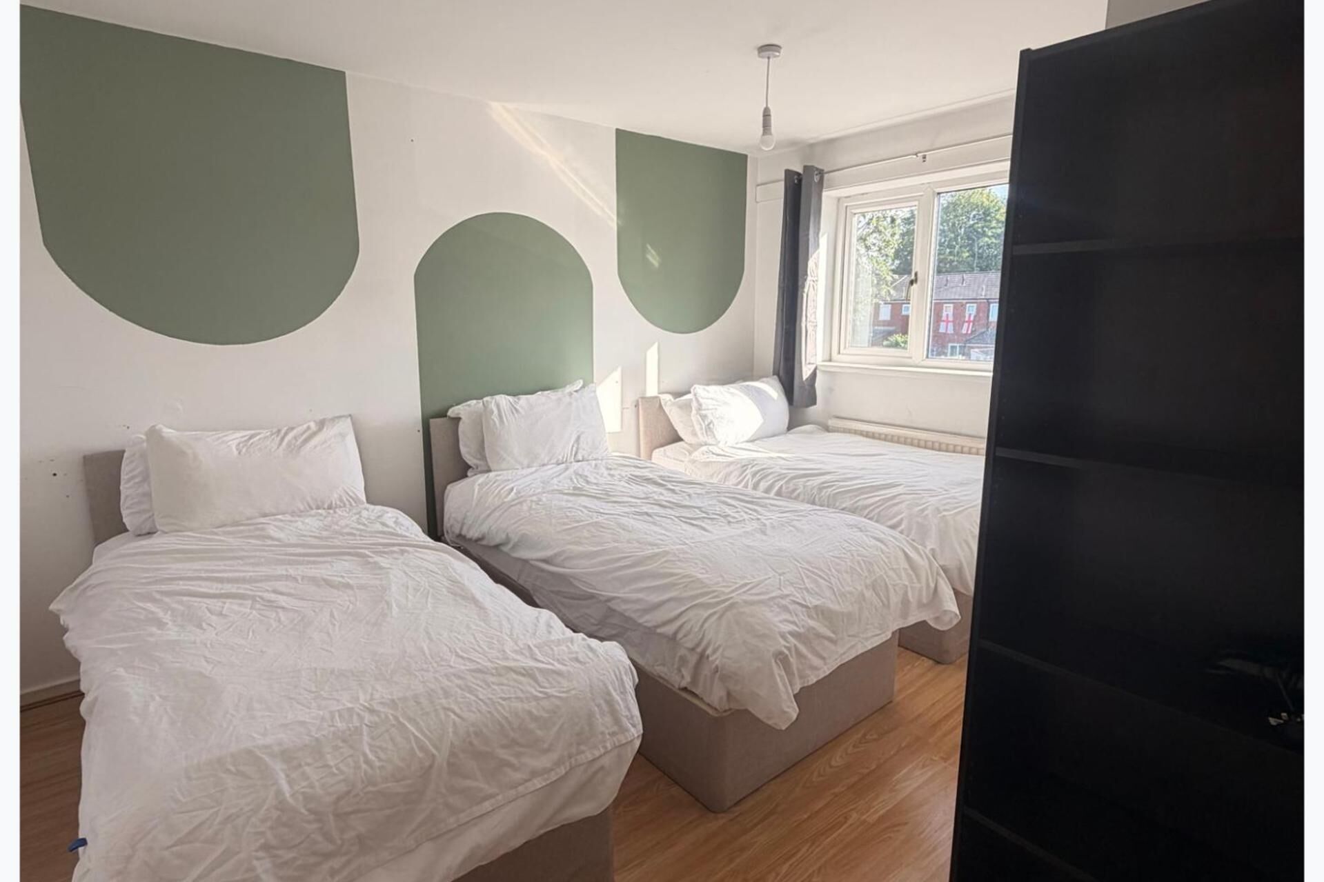 3 bedrooms, free WiFi, bed sheets