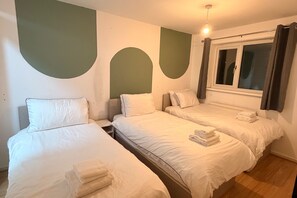 3 makuuhuonetta, ilmainen Wi-Fi, vuodevaatteet
