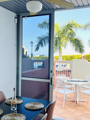 Outdoor dining - Vrbo Property (Golf del Sur)