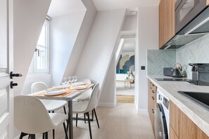 Private kitchen - À 2 pas de Arc Triomphe Champs Elysée - Mobile AC (Paris)