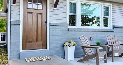 NEW! Hot Tub & 28 Acre Park 30 Mins To Hershey w/ Firepit & Yard Games