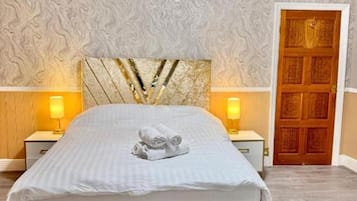 3 Schlafzimmer, Bügeleisen/Bügelbrett, Bettwäsche