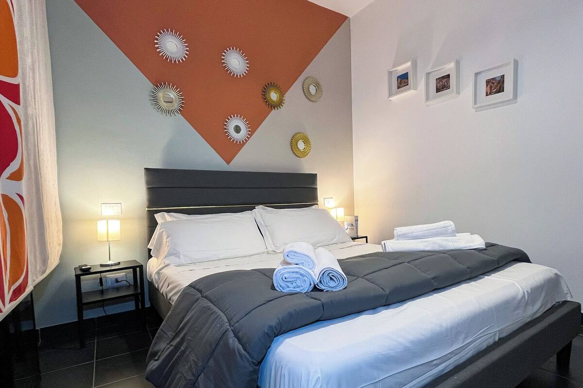 Economy Double Room, Courtyard View | WiFi (free)