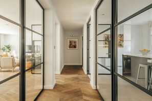 Deluxe Apartment, 3 Bedrooms, Kitchen | Private kitchen