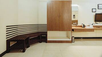 Deluxe Double or Twin Room | WiFi (free), bed sheets