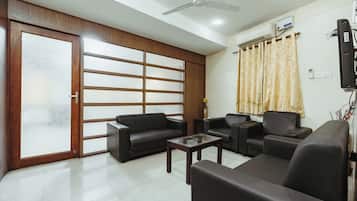 Suite | Living area | 19-inch LED TV with digital channels