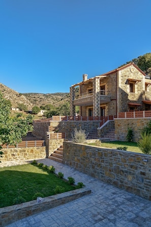 House - Villa Nikos - Faraggi Villas (Mylopotamos)