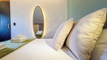 Penthouse, City View | Iron/ironing board, WiFi (free)
