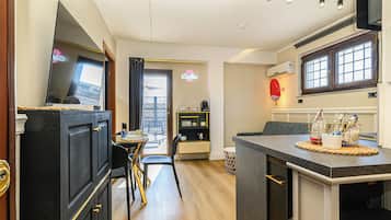 Penthouse, pemandangan kota | Tempat makan
