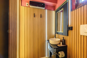 Penthouse, City View | Bathroom - Secret Rooftop Suite – Tor Vergata Metro (Roma)