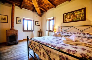 Room - Double Room with Private Bathroom 1 (Stazzano)
