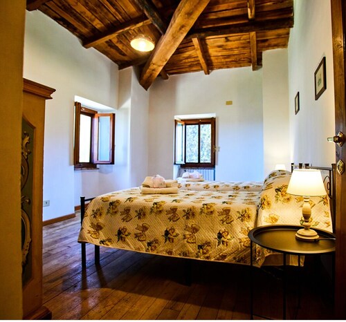 Sabina Family Room