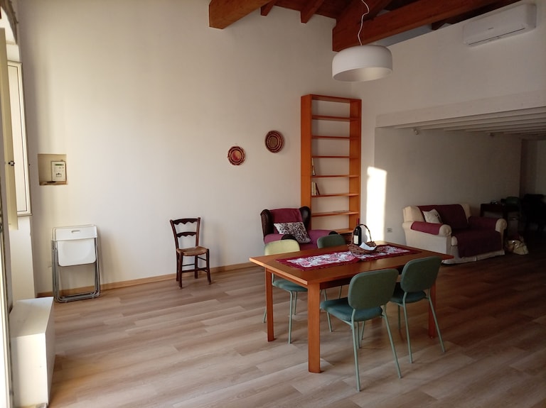 Charming Apartment In The Historic Center - Cagliari