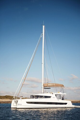 Sun-Kissed Sailing Adventure in the Ionian Islands, Lefkada