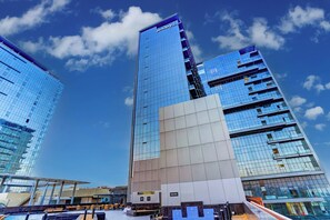 Exterior - Sunday Hotel & Residences Gurugram (Gurgaon)