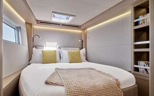 Sun-Kissed Sailing Adventure in the Majestic Islas Baleares
