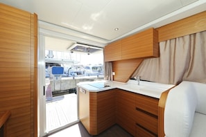 Private kitchen - Sibenik Sun-soaked Sailing: A Luxurious Croatian Voyage (Pirovac)