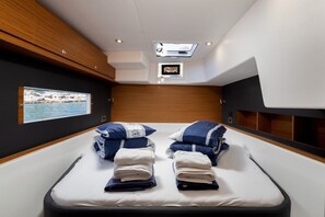 Spa - Sun-Kissed Sailing Adventure in Sibenik, Croatia (Primošten)