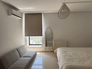 Iron/ironing board, WiFi, bed sheets - Great vacation rental, 2 minutes from the beach—prime location (Sousse)