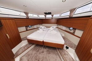 Room - Sun-Kissed Sailing Adventure in Zadar, Croatia (Biograd na moru)