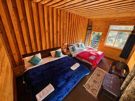 Free WiFi, bed sheets