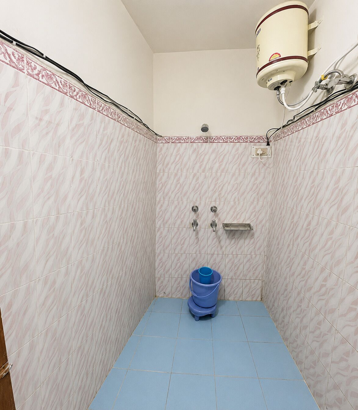 Premium Double Room, Balcony, Mountain View | Bathroom | Shower, towels, soap, shampoo