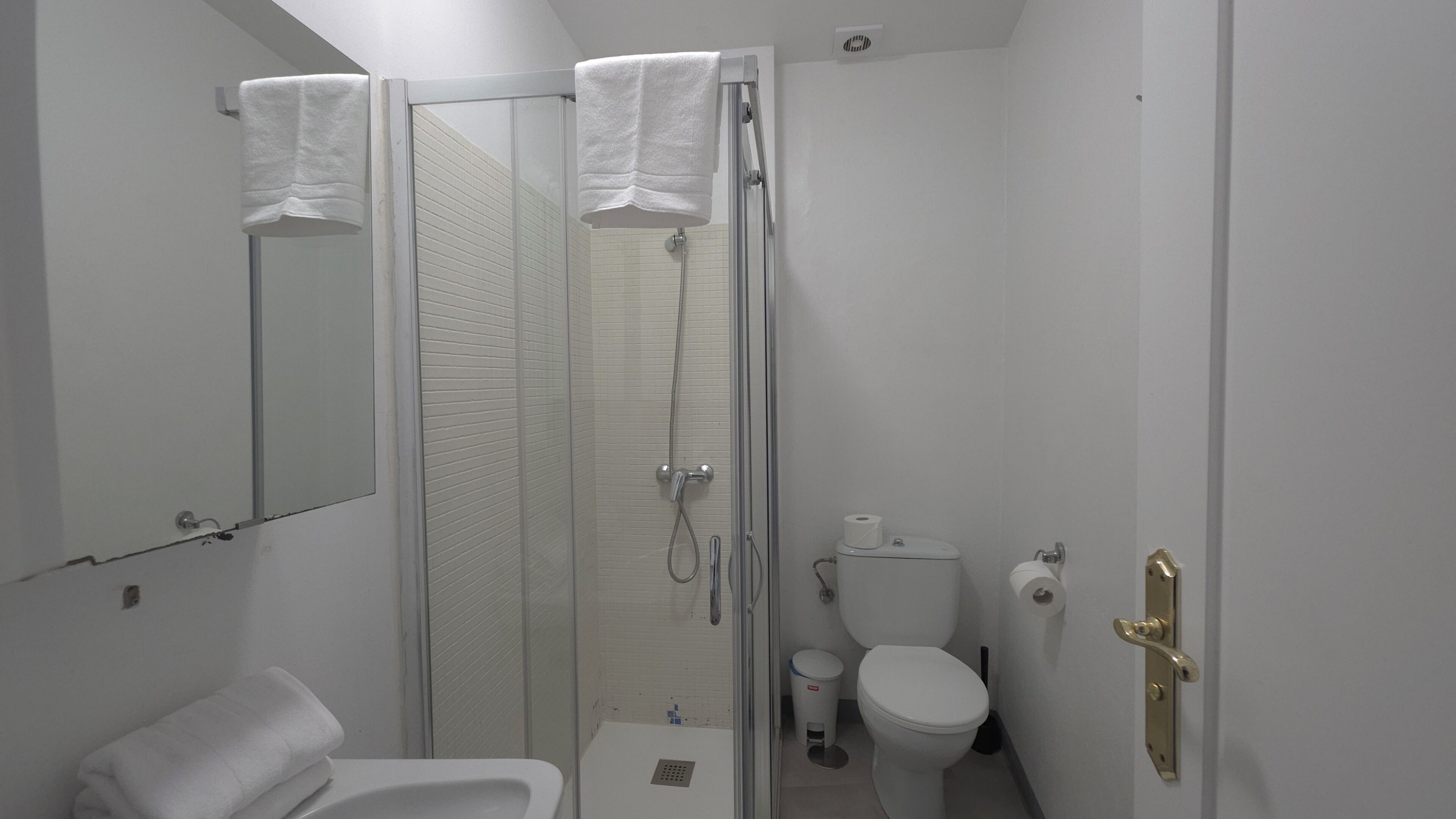 Apartament, vistes a la ciutat | Bany