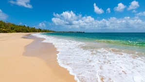 Unclassified image, 4 of 36, button - Caribbean Sun-Kissed Sailing: A Luxurious Beach Experience from Martinica, Le Marin (Le Marin)