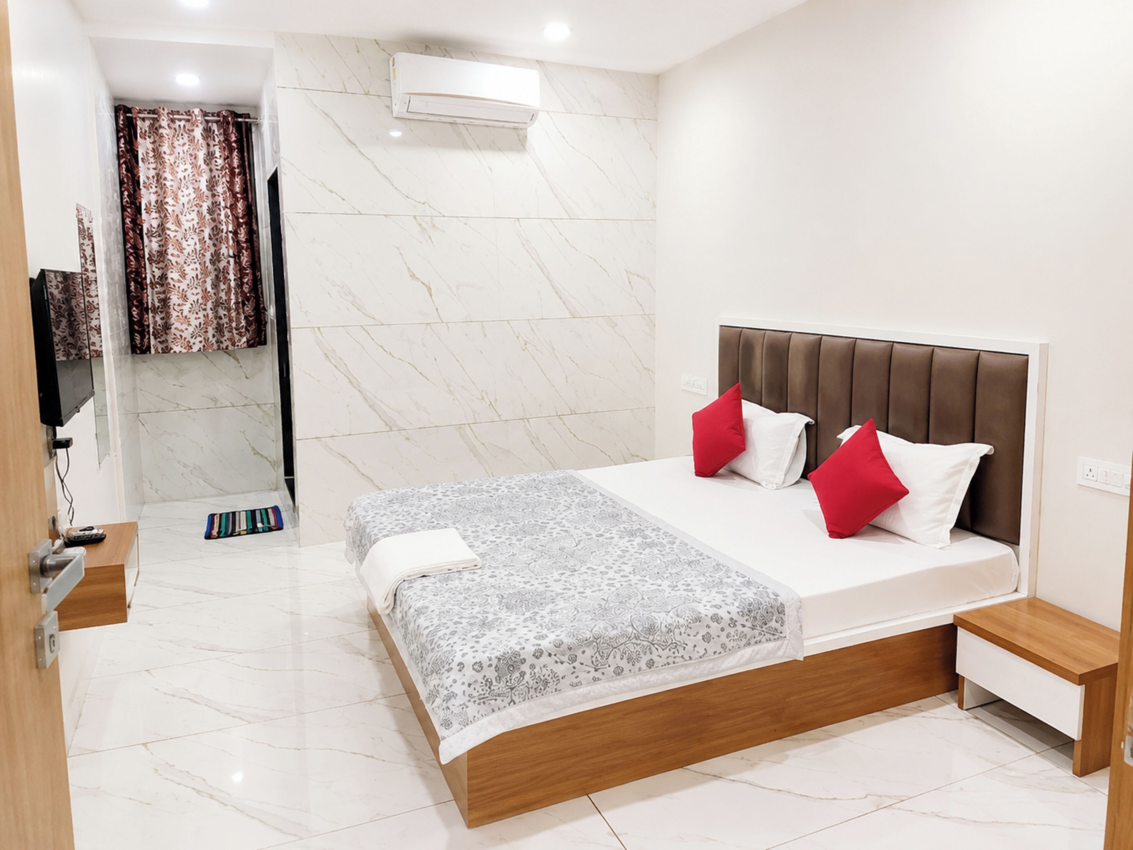 Deluxe Double Room, Multiple Beds, Air conditioning
